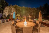 New Family-friendly Remodeled pool, hot tub, golf