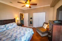 Amazing Beach & Sunset Views, Free Lazy Days Beach Chairs/Umbrella provided