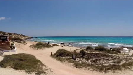 Unit 4014597, APARTMENTS ES CUPINà Отели рядом с достопримечательностью «Форментера»