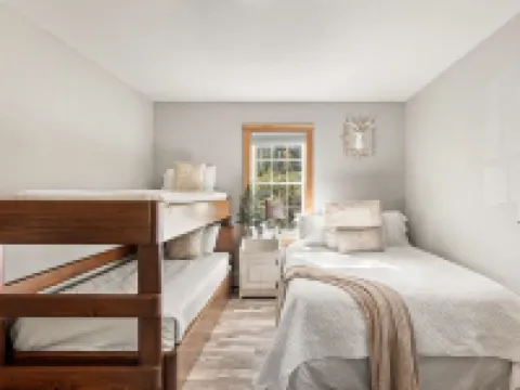 Summer Getaways Belleayre Mountain House, Catskills Hotels in Middletown