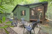 “Serenity Wow Cabin on the Creek Close to Town