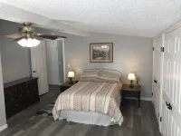 Sylvan Lake House 5-BR 4-BA Full Kit., 2 Pier spaces Hotels in Noble County