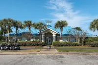 Edith's Bungalow in Beautiful Seascape! - Great Vacation Value and location!