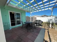 Newly renovated, 3/2 Beautiful canal front home, Close to beaches & restaurants.