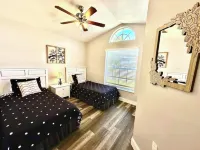 Cozy Studio Near Theme Parks