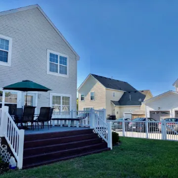 Convenient Beach Home, Beach Access Across Street
