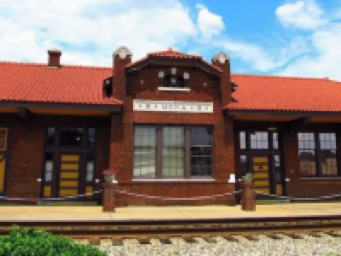 Spring Stone House Escape- Sleeps 10 Hotels in Mena