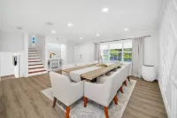 5BR/4B Tampa Bay Resort Style Private Pool Oasis