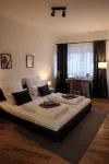 Stilvoll Innenstadt Parken Hotels near Hochzeitshaus Hameln
