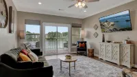 NEW Condo! Recharge with a Lake Wake Break!
