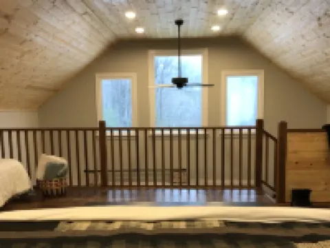 Cottage on 7 acres between West Jefferson and Boone. Pet Friendly HighSpeed Int Hotels in Pine Swamp