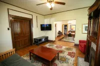 Large, kid friendly, private home on a brick street, 10 mins from downtown