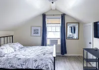 79-4 spacious studio Walk to backus hospital and downtown