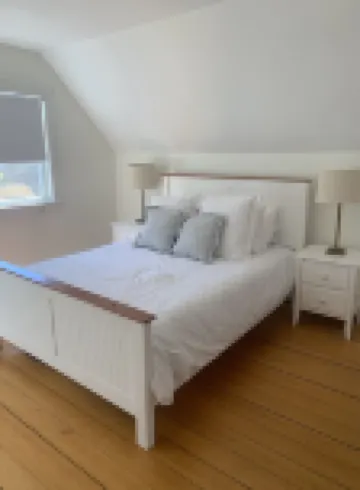 In town home in Northeast Harbor, in Acadia National Park, shopping, and more!