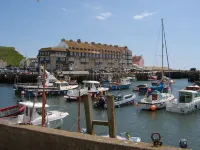 Luxury Apartment Close to Shops, Coast and Beautiful Beaches. Far Reaching Views