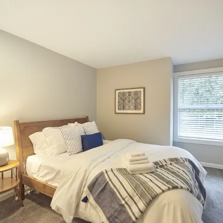 Experience Woodinville Wine Country/Downtown Bothell Hotels in Bothell