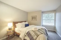 Experience Woodinville Wine Country/Downtown Bothell Hotels near Red Brick Road Park