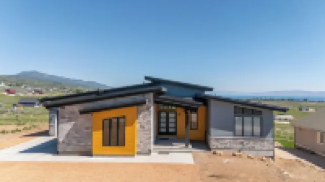 LAKE EFFECT LODGE, Full Ideal Beach Access: Pool~Hot Tub~Mini Golf~Sports~Games