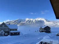 Brand New! Modern Organic Chalet Minutes from Town and the Resort