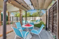4 Bedroom & Pool: Great Irving Location close to attractions