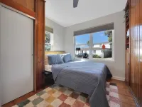 Little Palm Bungalow close to downtown and the beach