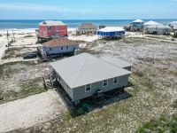 Gulf Front!! 2 Master Suites- Steps Away from the Beach!!