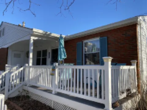 Pet Friendly - Escape in Cape May! 6 Blocks to the Beach!