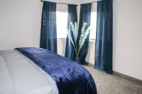 Entire Home- 2 King Beds, Close to Zion, Pet Friendly