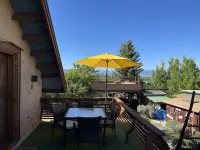 THE CASA CARMEN-ARROYO SECO! LOCATION 15 MINUTES FROM TAOS AND TAOS SKI VALLEY!