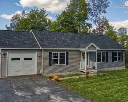 Lake & Mountain Home - Walking distance to Sunapee Harbor Hotels in Sunapee