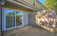 Great location! 2-BR with queen bed near UAMS, Little Rock with WiFi, AC