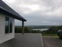 The Cabin At Keuka Lake-Great Views overlooking the Lake! Hotels in Milo