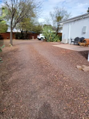 BRIGHT ARIZONA SUNROOM, near UofA /Banner /Midtown