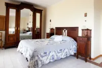 Elegant villa at the gates of the divine Amalfi coast with exlusive pool 카바데티레니 호텔