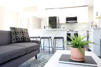 New remodel family friendly and just minutes from downtown and ski resorts