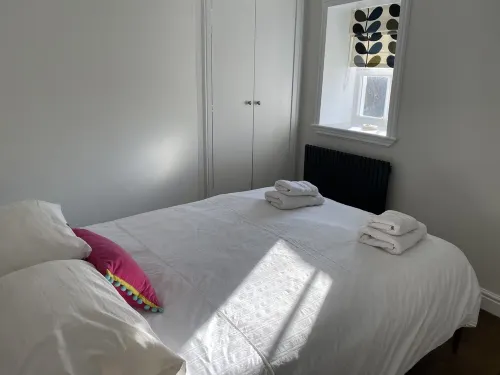 Harbour Cottage - One Bedroom (Sleeps 2)
