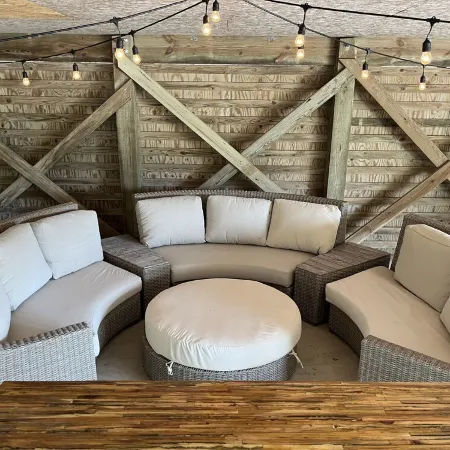 E-Sea-Livin' Oceanside Coastal Cottage in Corolla, 4 Min Walk to the Beach!