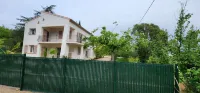 Romarin, un Appartement T3 Climatisé, Tout Confort, au Cœur de la Provence