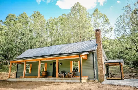 Country Cottage on the Bourbon Trail, near Bardstown, Peaceful, Family, Couples