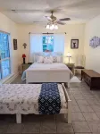 Private Guest House 20 Minutes from U of A