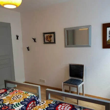 Apt T3 with garage, street of the port, Cancale, 50 m sea and harbor of Houle
