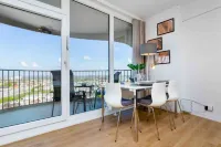 Primero Top-Apartment I 35qm Balcony Great View 22fl. I Center Kongress