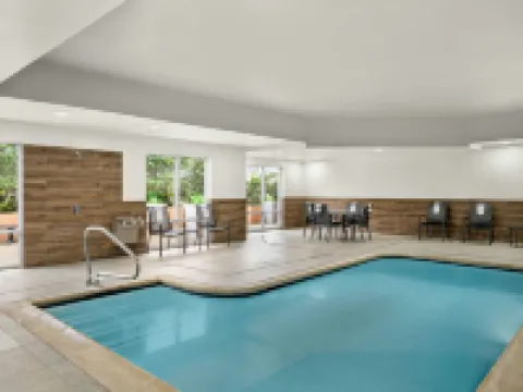 Fairfield Inn & Suites Birmingham Fultondale/I-65 Hotels in Fultondale