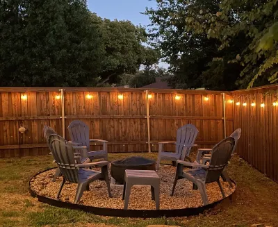 Villa D’Oro, Pool, Jacuzzi, Retro-Arcade & Fire Pit J.B. 샌들린 공원 주변 호텔