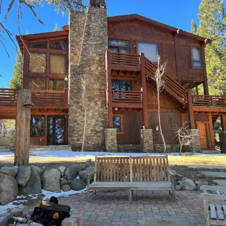 Mammoth Luxury Home 4K SF Walk to Chair 15 Theater Room Spa On Sierra Star Golf