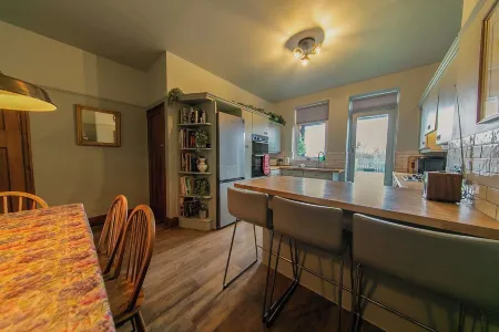 Lovely Large St Annes Maisonette with Roof Garden