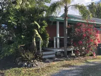 Cozy coastal cottage in Goodland