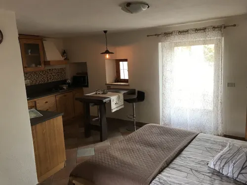Intimacy, romantic studio apartment 2 km from Aosta Hotel a Chef-Lieu