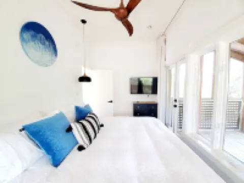 Heated Pool- Steps from Seaside- View of the Gulf of Mexico Hotels in Seaside