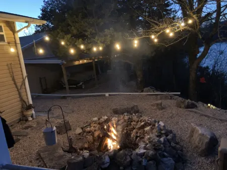 House with Lakeview & Hot Tub